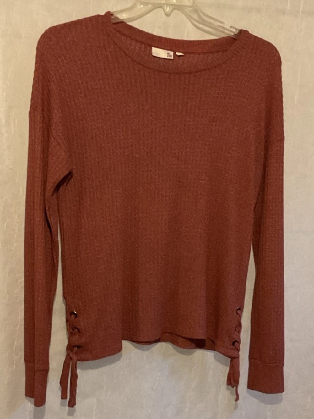 So Rust Rayon Blend Waffle-Knit Pullover Sweater Lace-Up Side Long Sleeve M